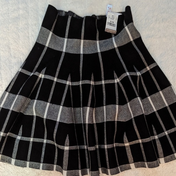 Charlotte Russe Dresses & Skirts - Pleated plaid skirt Charlotte Russe Dresses & Skirts - Pleated plaid skirt